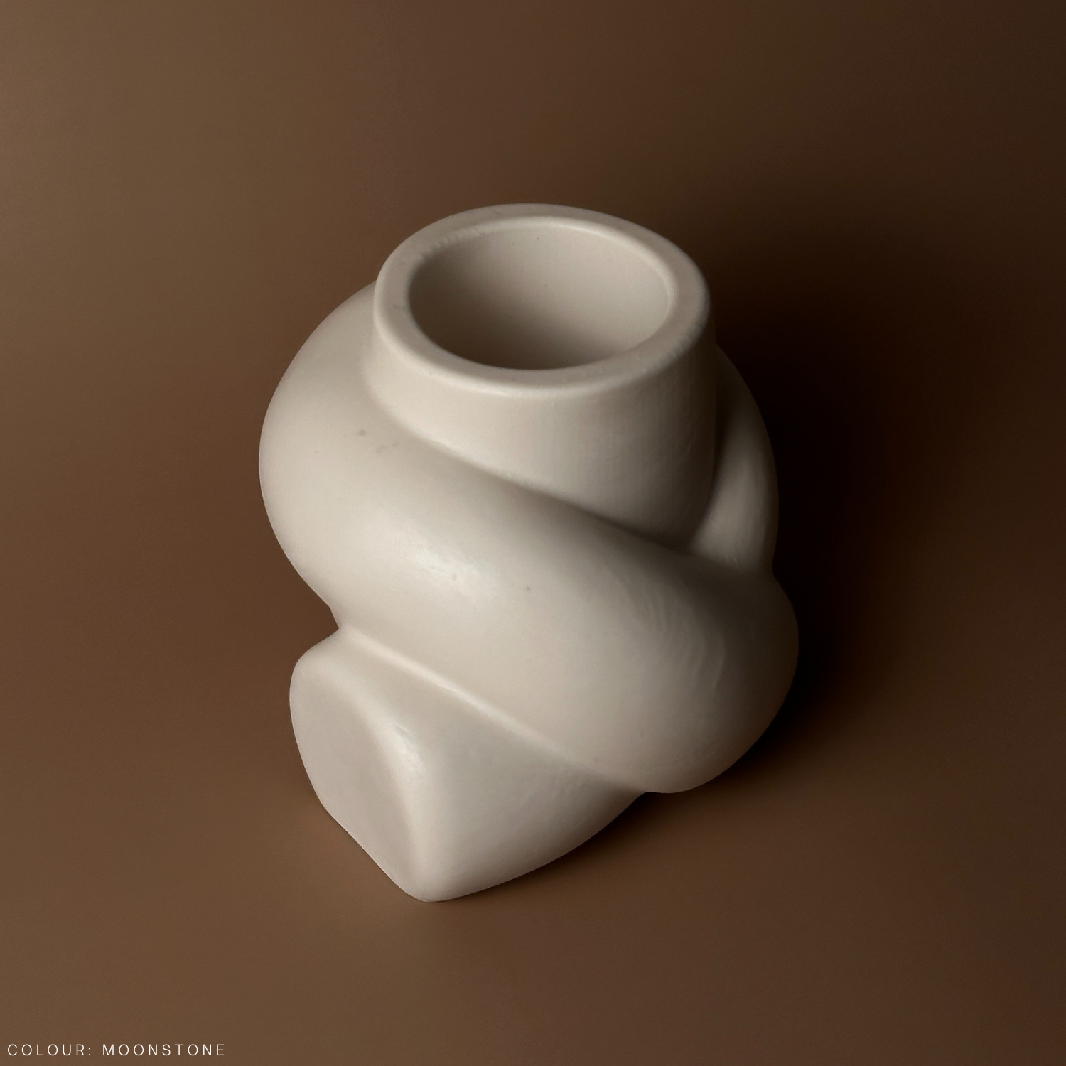 The Elio Vase