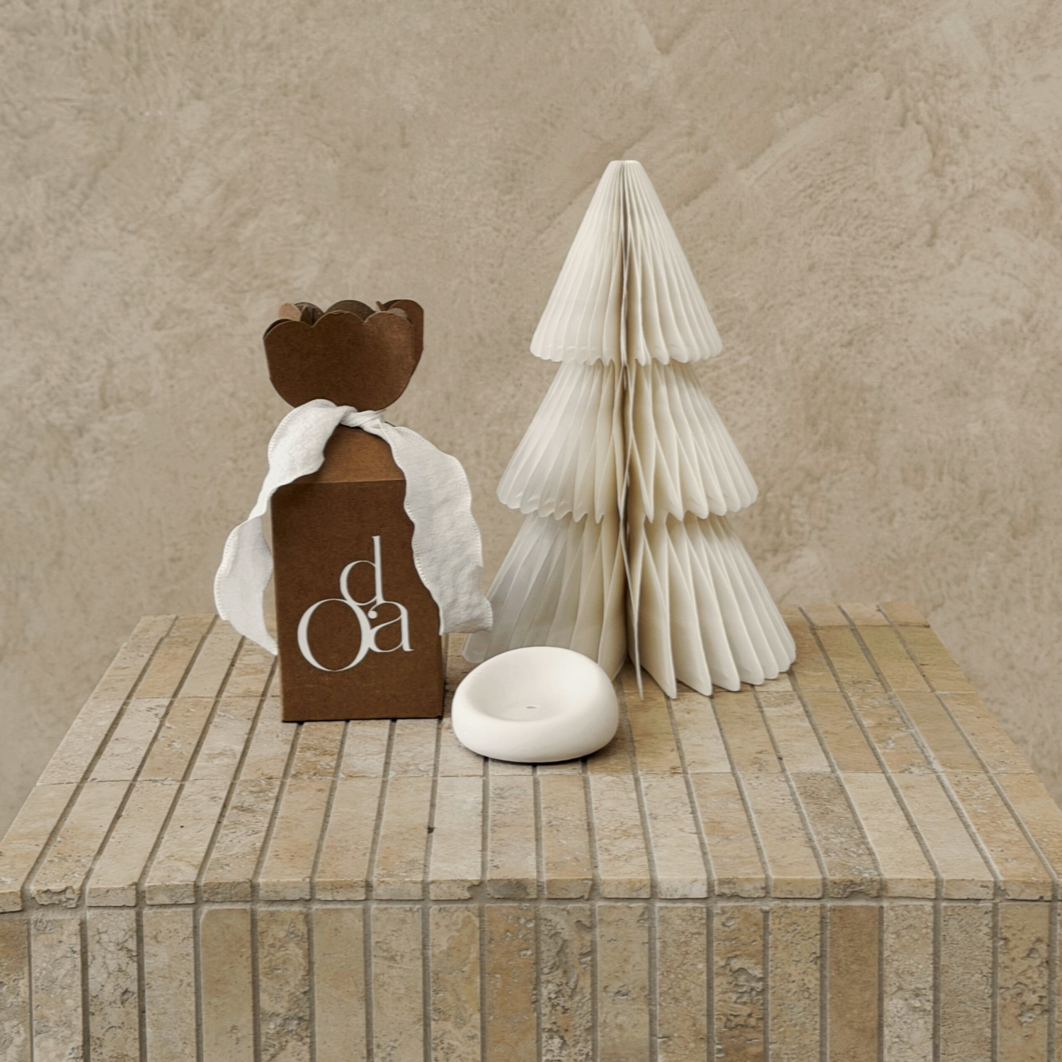 The Christmas Bon Bon - Monet Incense Holder