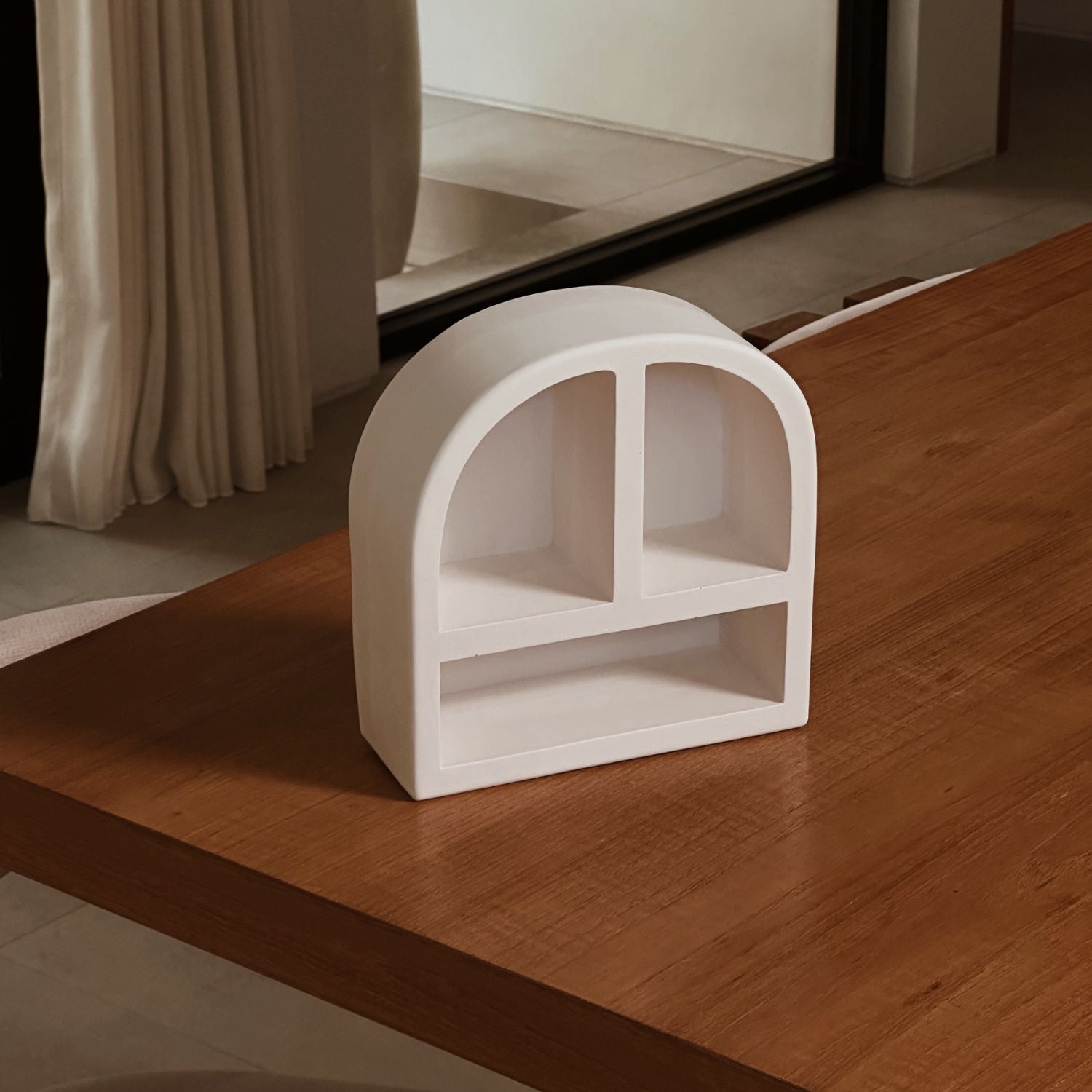 The Ciel Arched Shelf