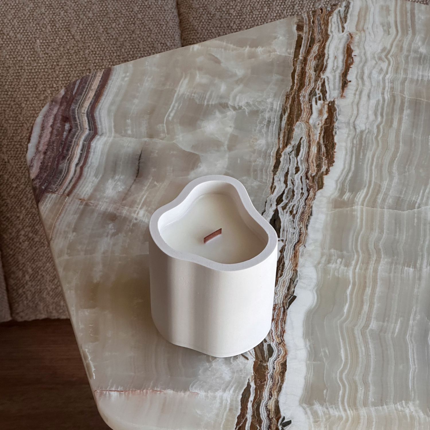 The Lumi Scented Candle - Golden Hour