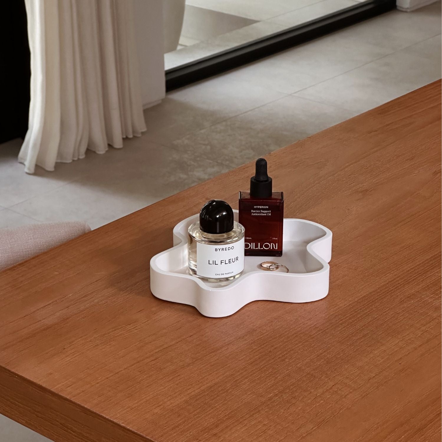 The Luelle Wavy Tray