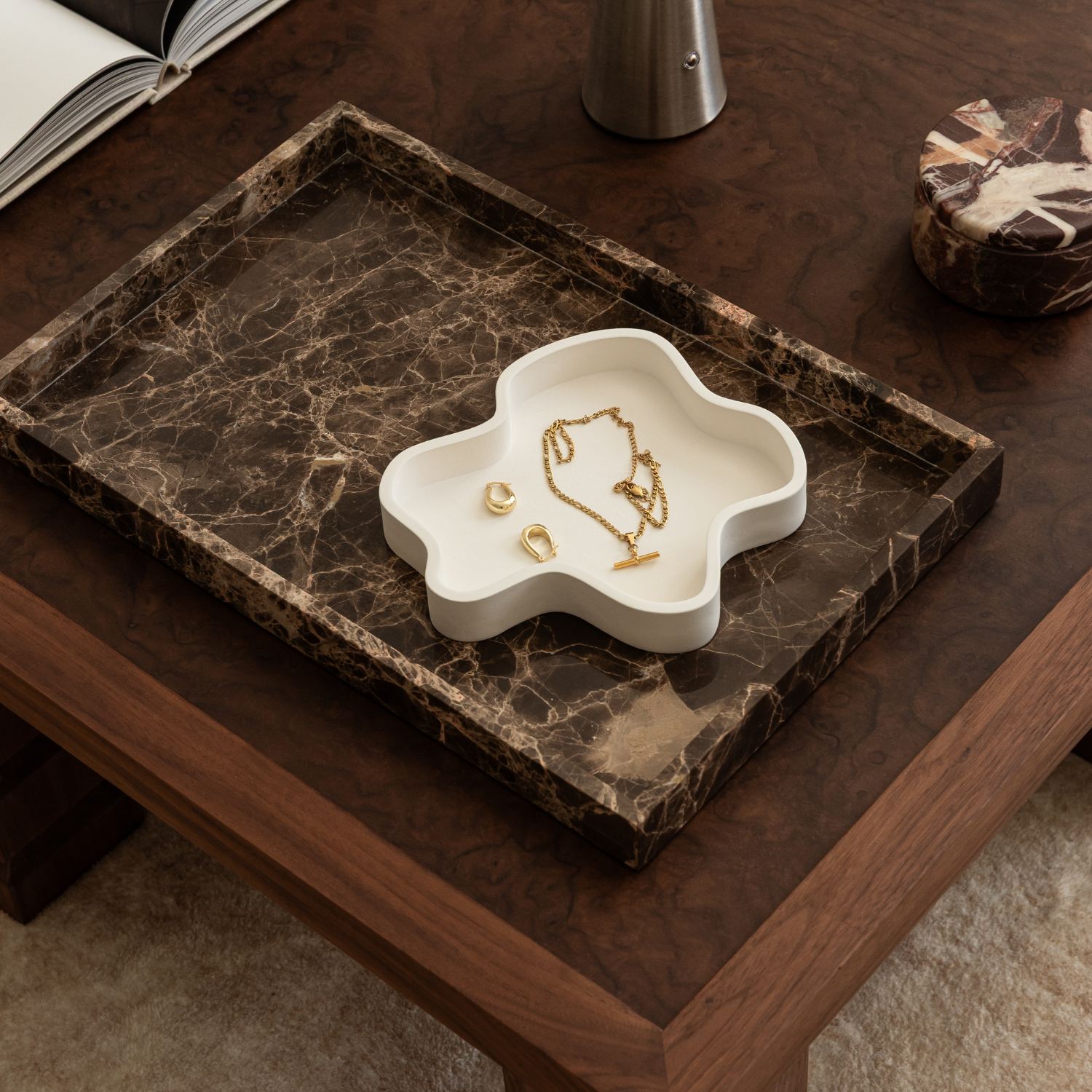 The Luelle Wavy Tray