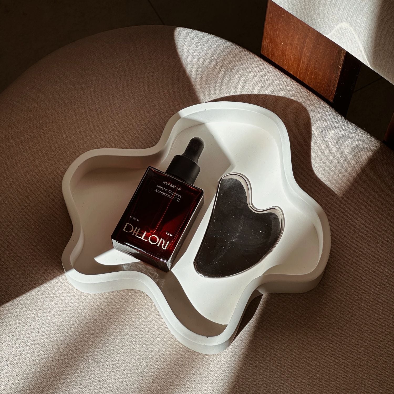 The Luelle Wavy Tray