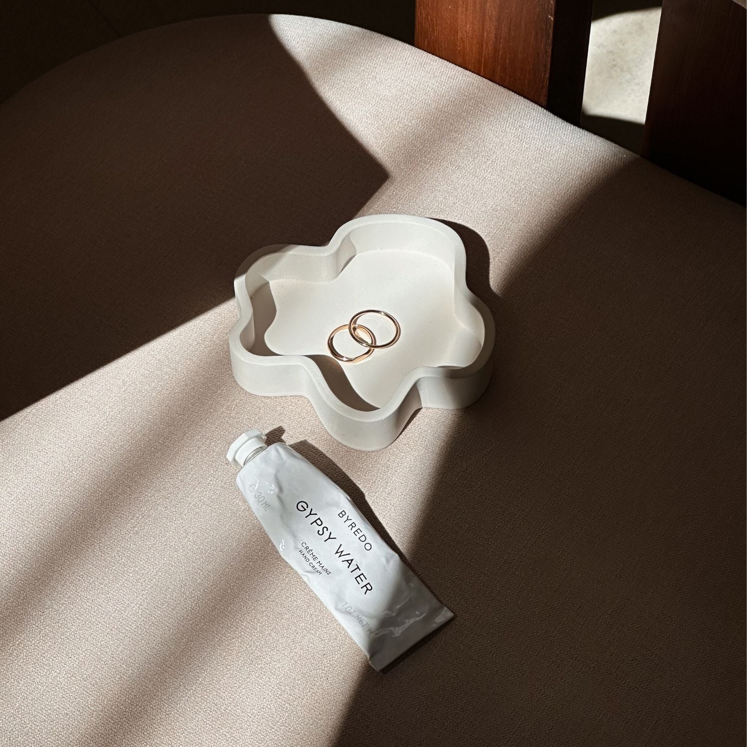 The Luelle Wavy Mini Tray